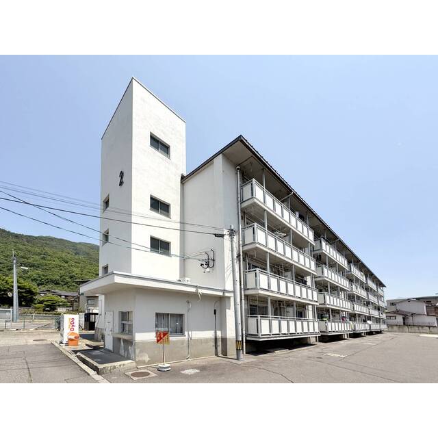 三好町駅より徒歩31分 築55年8ヶ月 4階建の賃貸物件