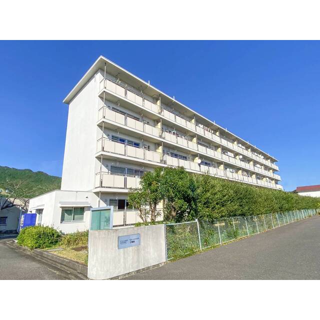 宇久井駅より徒歩12分 築47年2ヶ月 5階建の賃貸物件