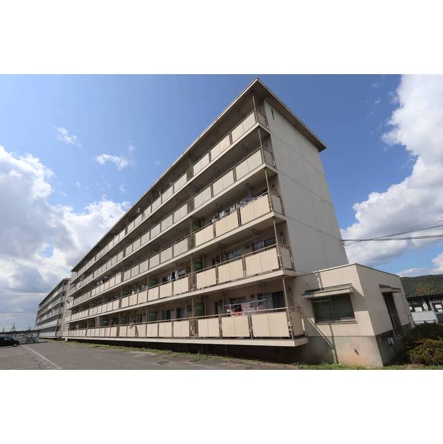 福山駅より徒歩8分 築44年7ヶ月 5階建の賃貸物件