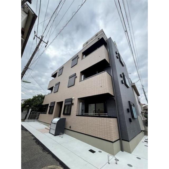 代田橋駅より徒歩2分 新築 3階建の賃貸物件
