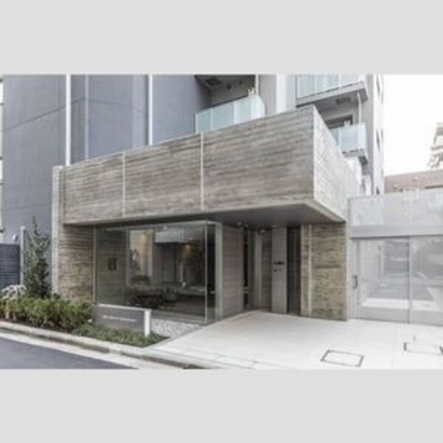 門前仲町駅より徒歩9分 築8年1ヶ月 11階建の賃貸物件