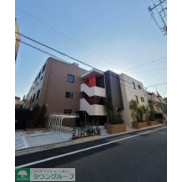 千川駅より徒歩2分 築3年 3階建の賃貸物件