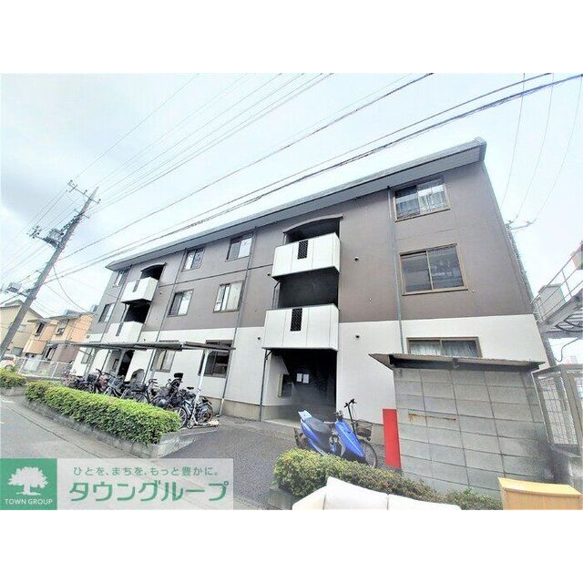 春日部駅よりバス7分 徒歩5分 築32年5ヶ月 3階建の賃貸物件