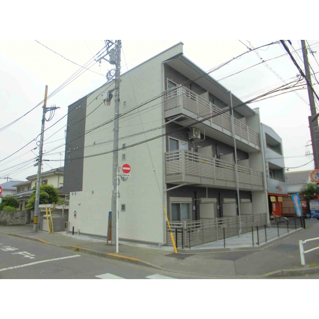 小作駅より徒歩6分 築9年5ヶ月 3階建の賃貸物件