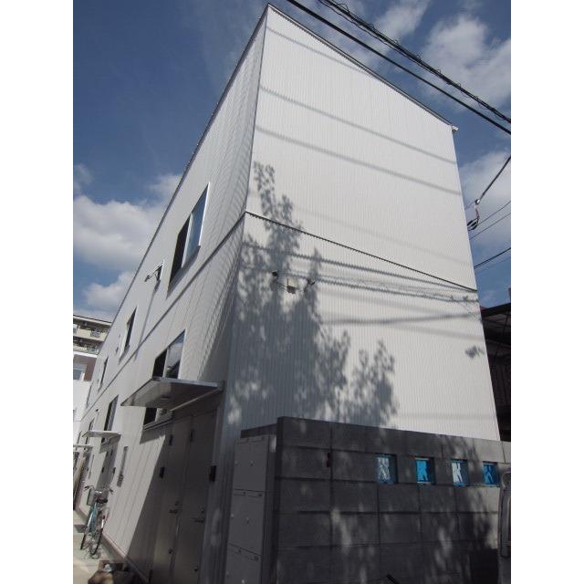 府中駅より徒歩12分 築12年1ヶ月 2階建の賃貸物件