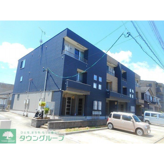 戸田駅より徒歩27分 築10年9ヶ月 3階建の賃貸物件