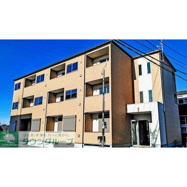 日進駅より徒歩14分 築5年10ヶ月 3階建の賃貸物件