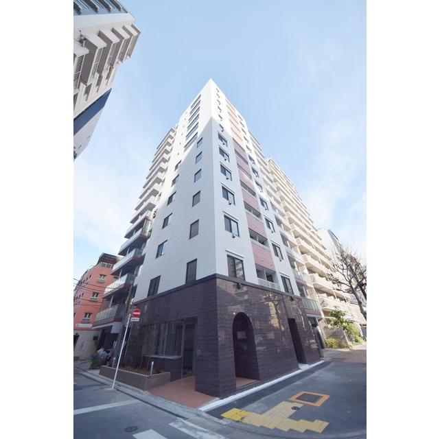 浜町駅より徒歩3分 築7年10ヶ月 13階建の賃貸物件