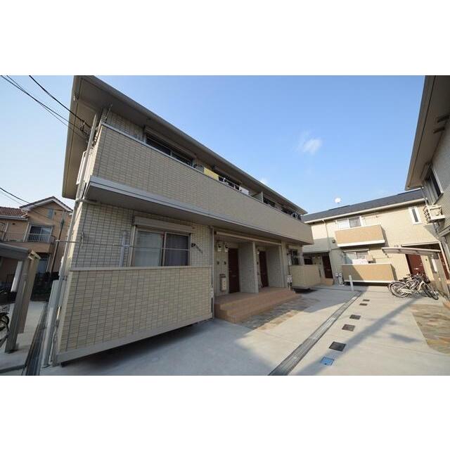 杉田駅より徒歩5分 築13年 2階建の賃貸物件