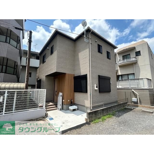 地下鉄成増駅より徒歩2分 新築 2階建の賃貸物件