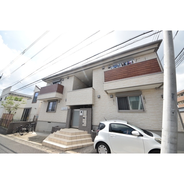 流山セントラルパーク駅より徒歩6分 築8年2ヶ月 2階建の賃貸物件