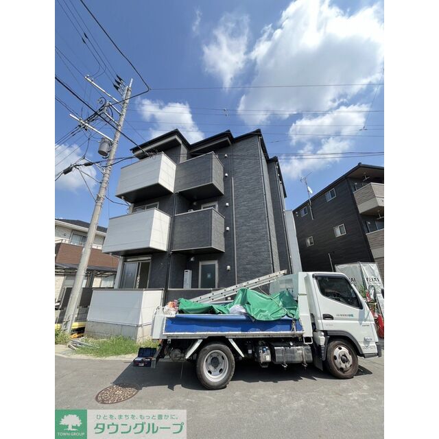 八潮駅より徒歩10分 新築 3階建の賃貸物件