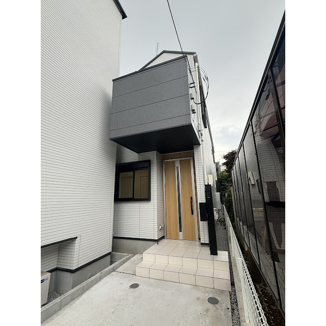 相武台前駅より徒歩8分 築2年6ヶ月 2階建の賃貸物件