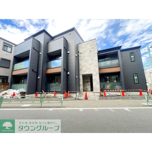 経堂駅より徒歩5分 新築 3階建の賃貸物件