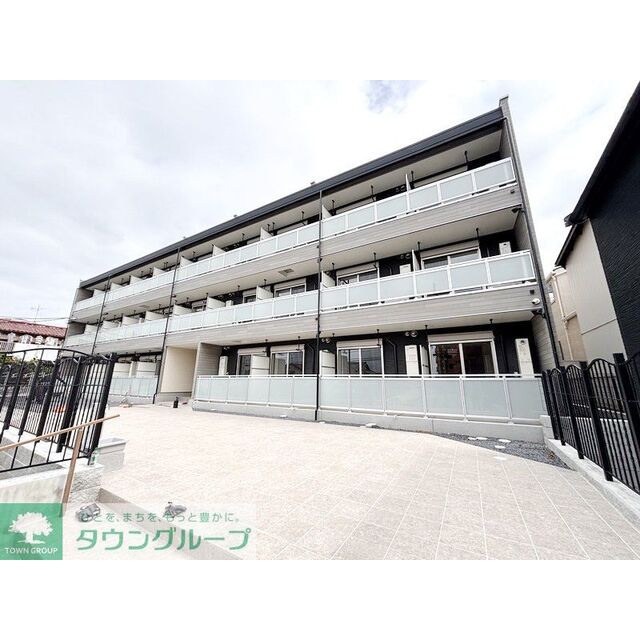 成増駅より徒歩15分 新築 3階建の賃貸物件