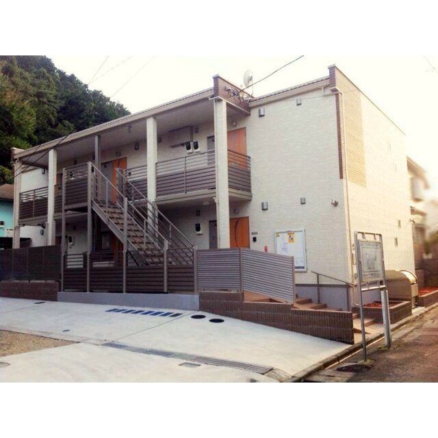 レオパレスクレイノ桜山の賃貸物件