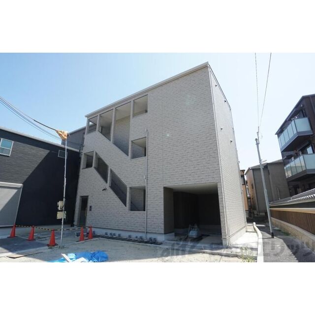岸辺駅より徒歩10分 築3年5ヶ月 3階建の賃貸物件