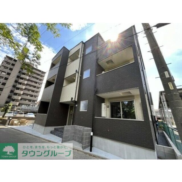 中島駅より徒歩13分 築1年2ヶ月 3階建の賃貸物件