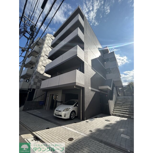 高井戸駅より徒歩3分 築3年3ヶ月 3階建の賃貸物件