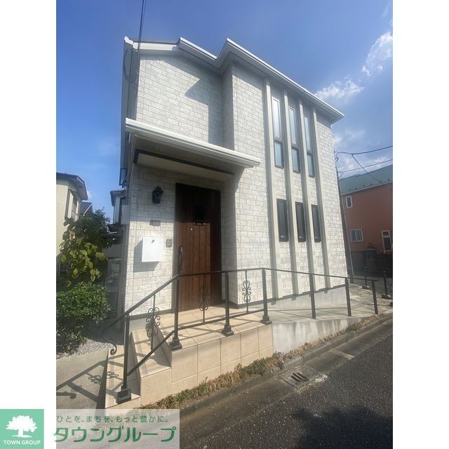 大泉学園駅よりバス19分 徒歩9分 築4年7ヶ月 2階建の賃貸物件