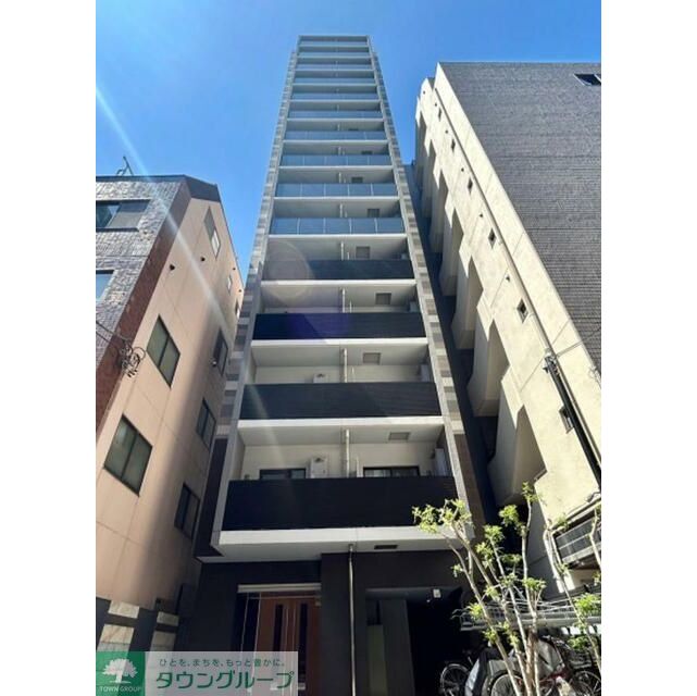 虎ノ門ヒルズ駅より徒歩7分 築8年9ヶ月 15階建の賃貸物件