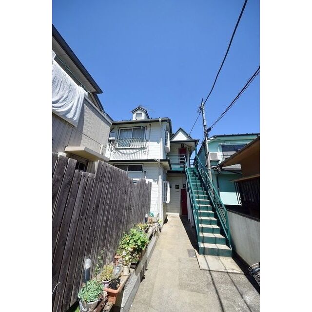 東大和市駅より徒歩9分 築38年6ヶ月 2階建の賃貸物件