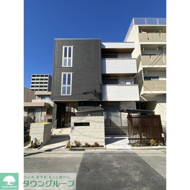 高畑駅より徒歩3分 築2年9ヶ月 3階建の賃貸物件