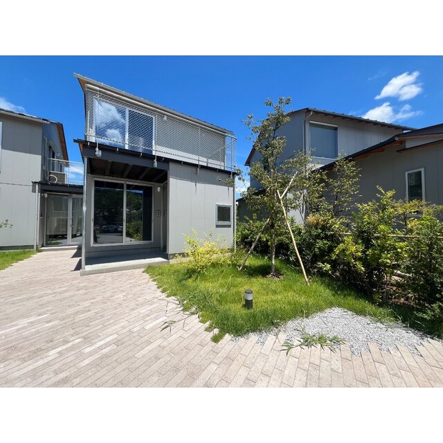 新百合ヶ丘駅より徒歩15分 新築 2階建の賃貸物件