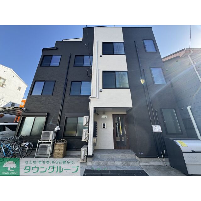 町屋駅より徒歩7分 築2年6ヶ月 4階建の賃貸物件