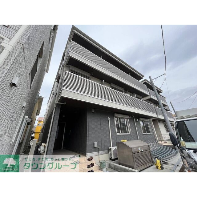 藤沢駅より徒歩8分 築3年9ヶ月 3階建の賃貸物件