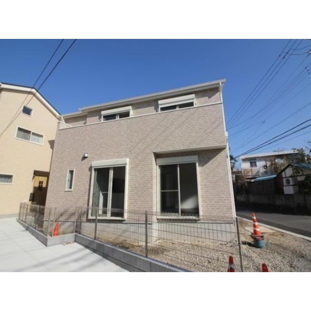 本鵠沼駅より徒歩7分 築7年2ヶ月 2階建の賃貸物件