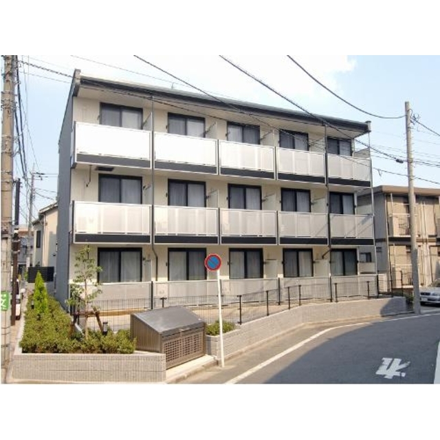 桜台駅より徒歩3分 築18年4ヶ月 3階建の賃貸物件