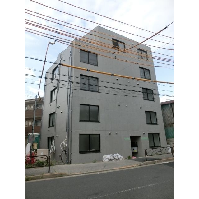 亀有駅より徒歩6分 築3年4ヶ月 5階建の賃貸物件