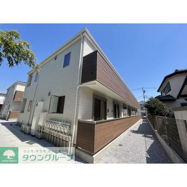 いずみ中央駅より徒歩9分 築2年8ヶ月 2階建の賃貸物件