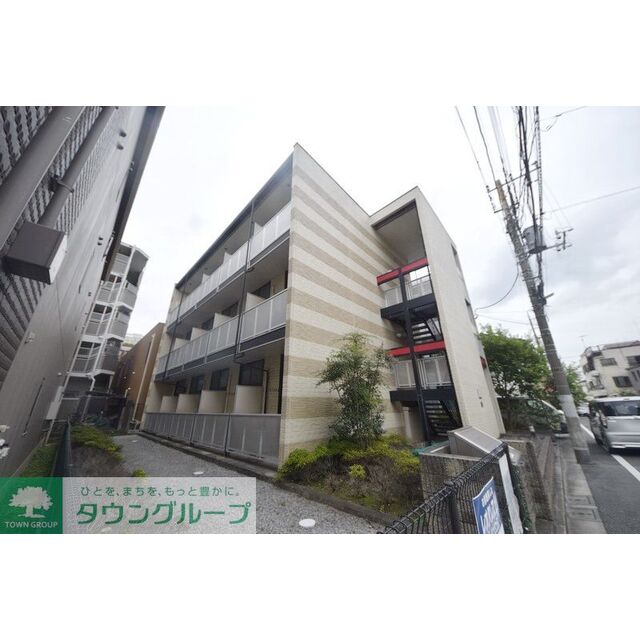 竹ノ塚駅より徒歩9分 築17年7ヶ月 3階建の賃貸物件