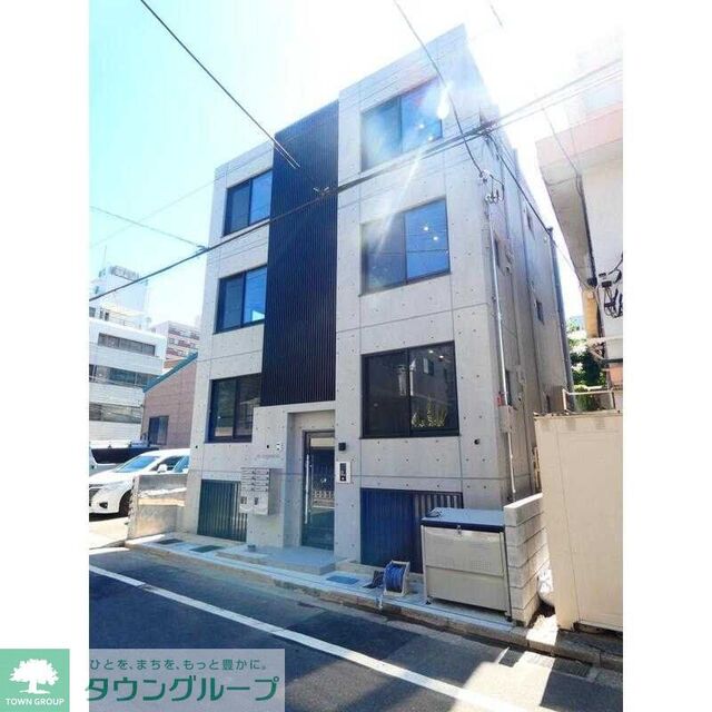 要町駅より徒歩13分 築2年3ヶ月 3階建の賃貸物件