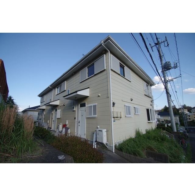 読売ランド前駅より徒歩14分 築32年10ヶ月 2階建の賃貸物件