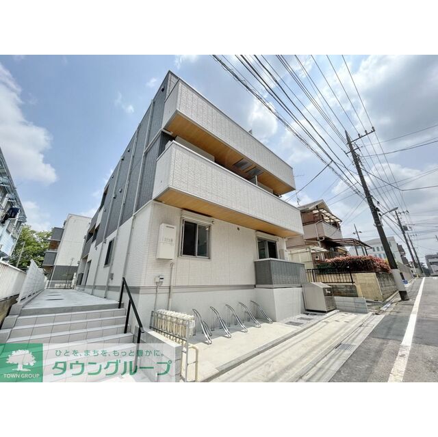 東武練馬駅より徒歩16分 築2年7ヶ月 3階建の賃貸物件