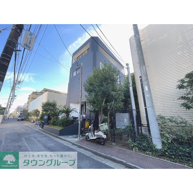 片瀬江ノ島駅より徒歩7分 築33年10ヶ月 4階建の賃貸物件