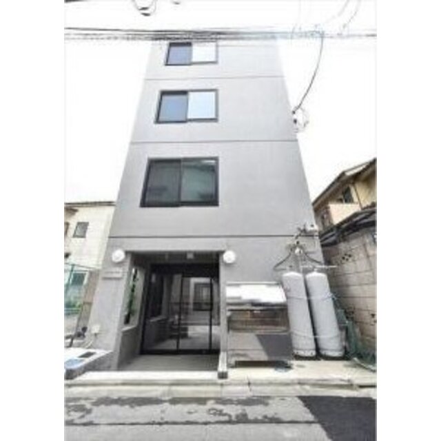 赤羽駅より徒歩8分 築2年6ヶ月 4階建の賃貸物件