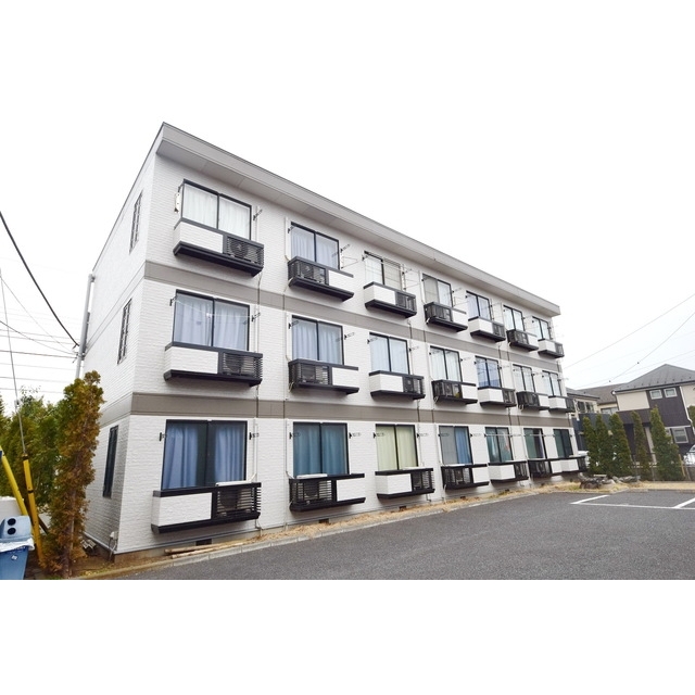 武蔵野台駅より徒歩10分 築31年7ヶ月 3階建の賃貸物件