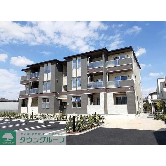 長後駅よりバス6分 徒歩6分 築4年2ヶ月 3階建の賃貸物件