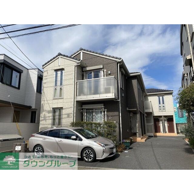 祐天寺駅より徒歩15分 築8年6ヶ月 2階建の賃貸物件