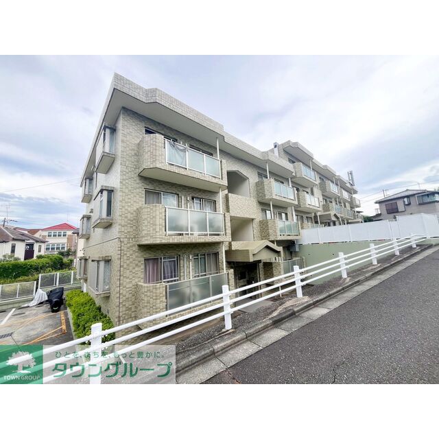 東戸塚駅より徒歩17分 築31年9ヶ月 3階建の賃貸物件