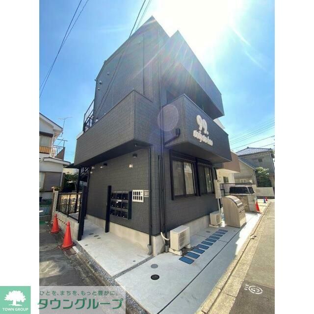 綾瀬駅より徒歩3分 築5年11ヶ月 3階建の賃貸物件