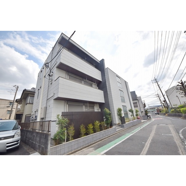 土呂駅より徒歩5分 築7年8ヶ月 3階建の賃貸物件