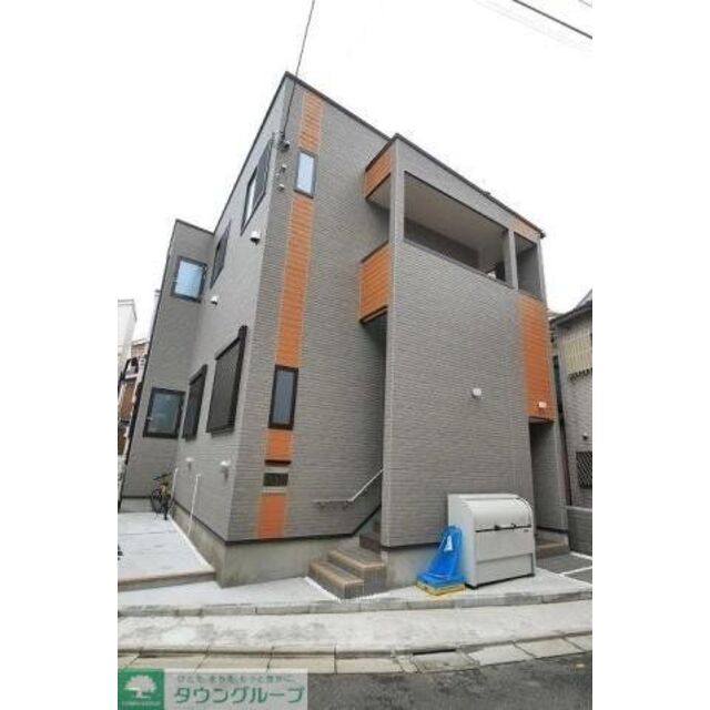 五反野駅より徒歩8分 築5年1ヶ月 2階建の賃貸物件