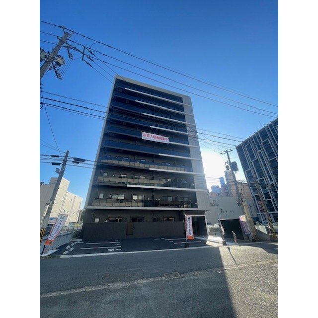 小倉駅より徒歩10分 築1年1ヶ月 13階建の賃貸物件