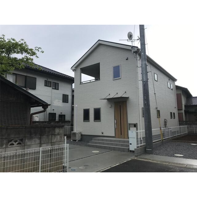 栗橋駅より徒歩4分 築2年10ヶ月 2階建の賃貸物件