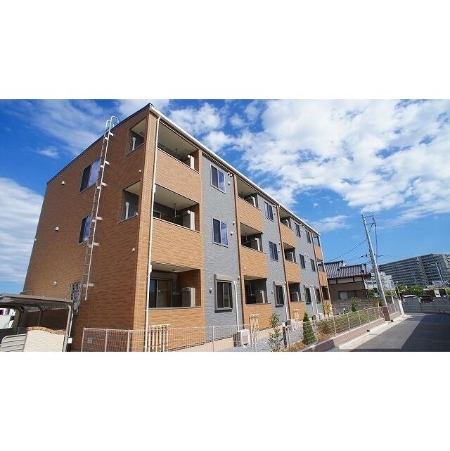 大網駅より徒歩4分 築6年2ヶ月 3階建の賃貸物件